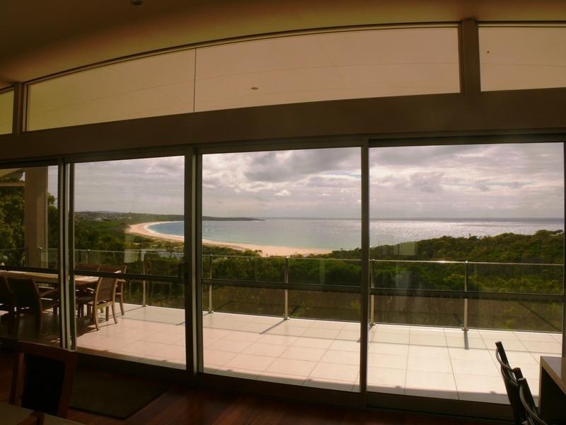 5 Lakeview  Ave, Merimbula NSW 2548