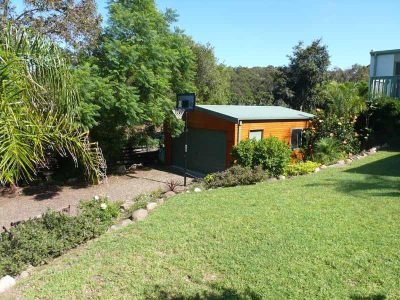79 Surf  Cir, Tura Beach NSW 2548