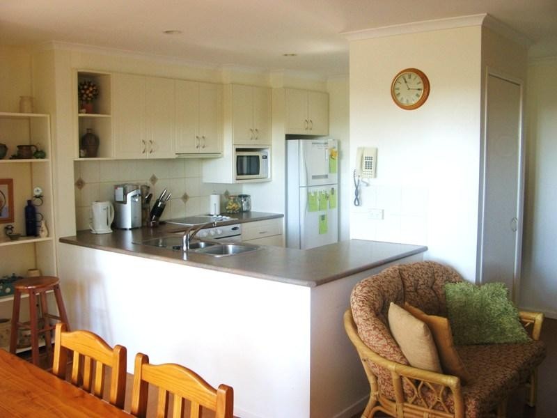 79 Surf  Cir, Tura Beach NSW 2548