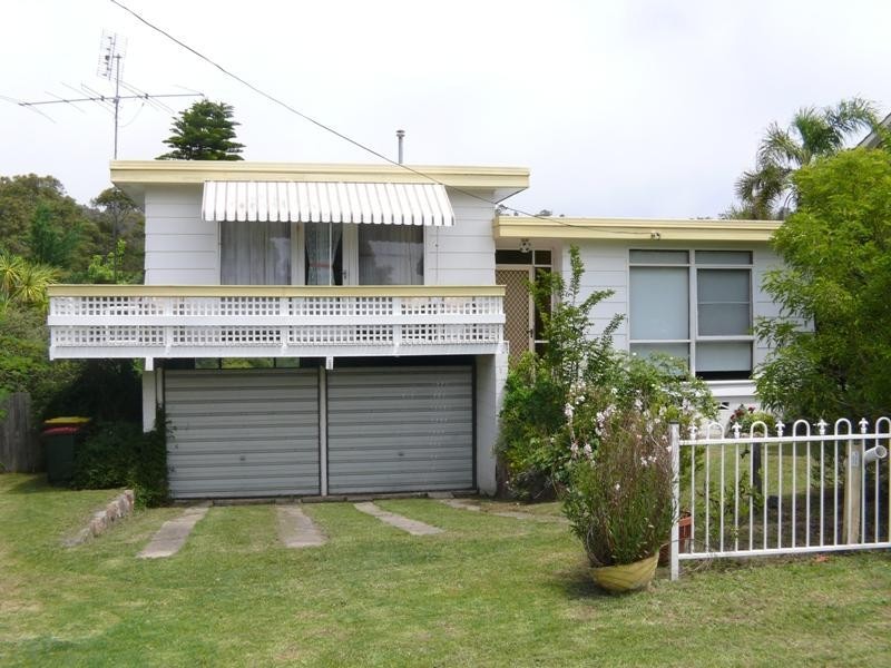 6 Illawong  Hts, Merimbula NSW 2548
