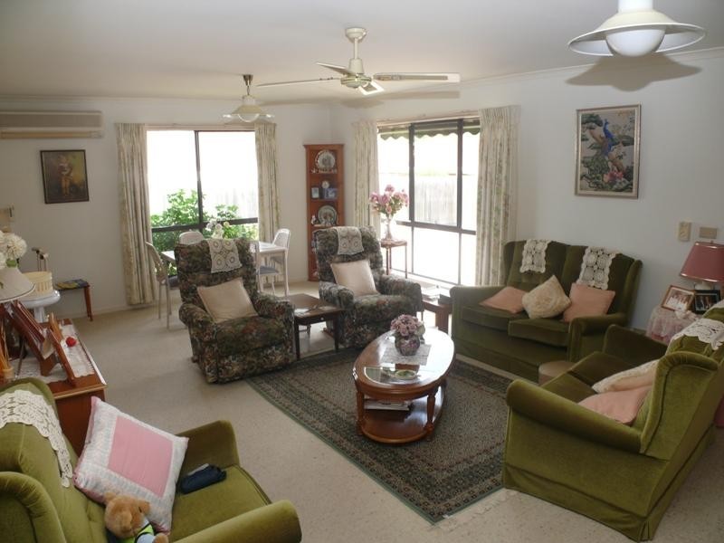 2/14 Yarrawood Ave, Merimbula NSW 2548