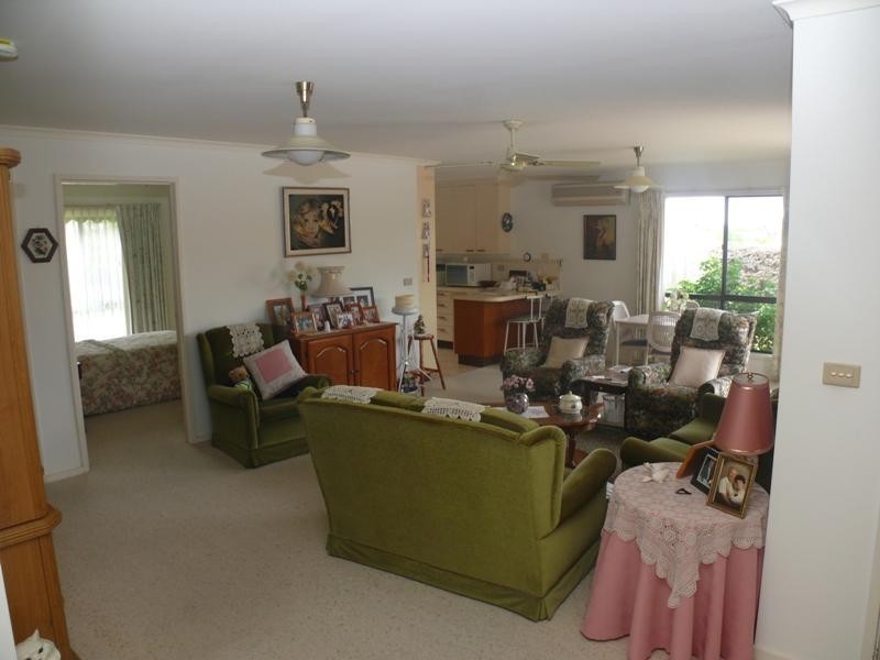 2/14 Yarrawood Ave, Merimbula NSW 2548