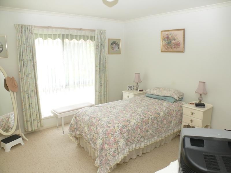 2/14 Yarrawood Ave, Merimbula NSW 2548