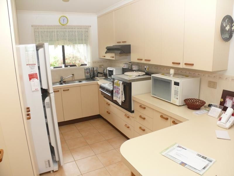 2/14 Yarrawood Ave, Merimbula NSW 2548
