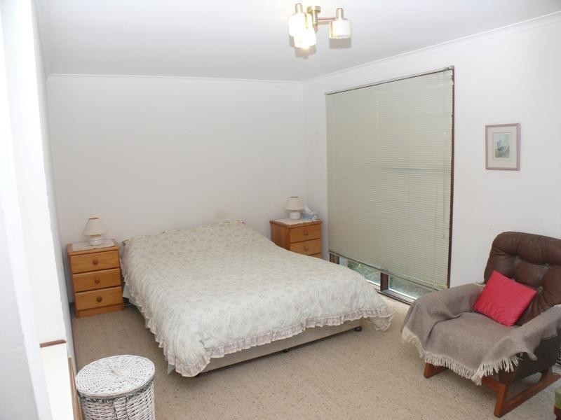 71 Surf  Cir, Tura Beach NSW 2548