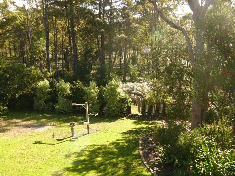 7 Flora Ct, Tura Beach NSW 2548