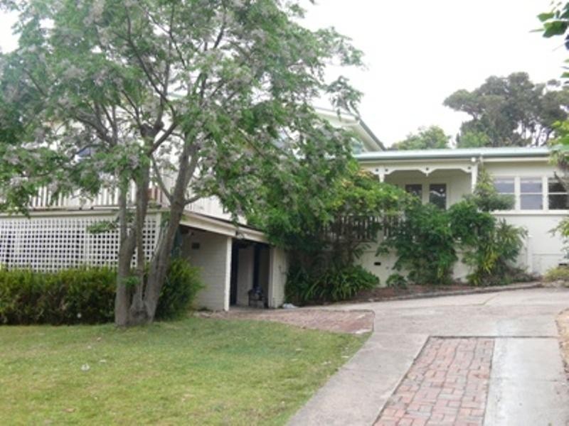 6 Lakeview  Ave, Merimbula NSW 2548