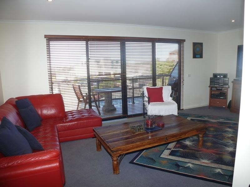 3/3 Monaro  St, Merimbula NSW 2548