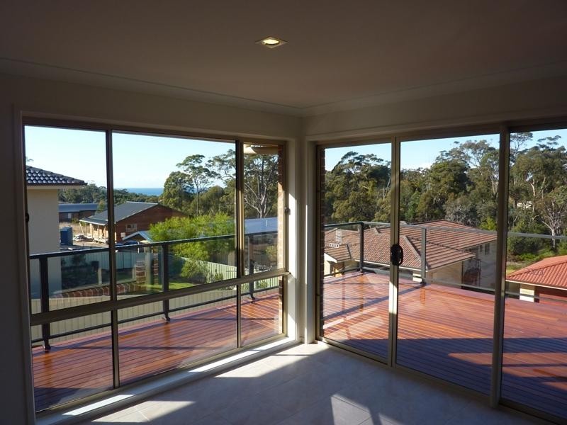 16d Elizabeth Pde, Tura Beach NSW 2548