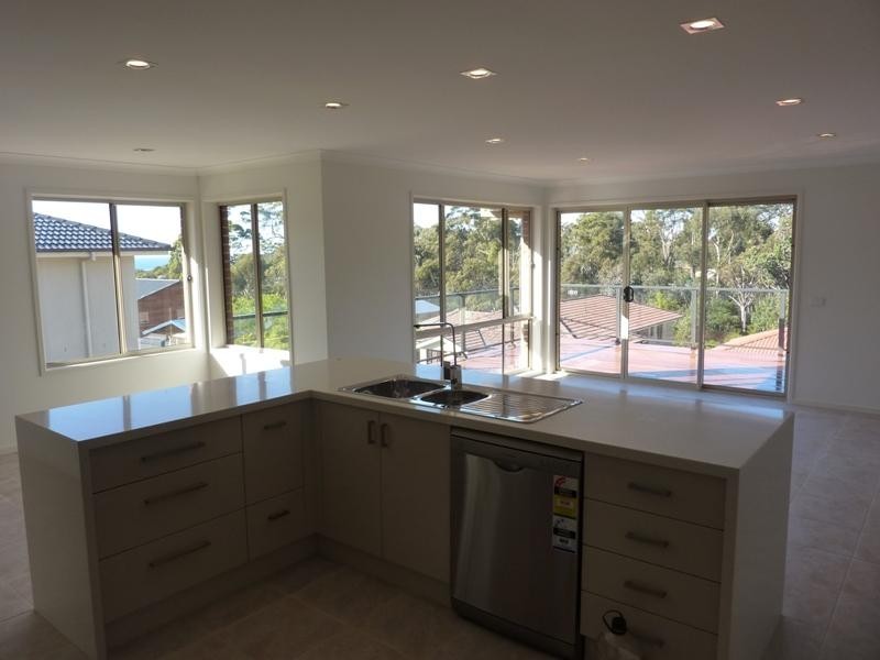 16d Elizabeth Pde, Tura Beach NSW 2548