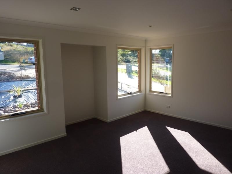 16d Elizabeth Pde, Tura Beach NSW 2548