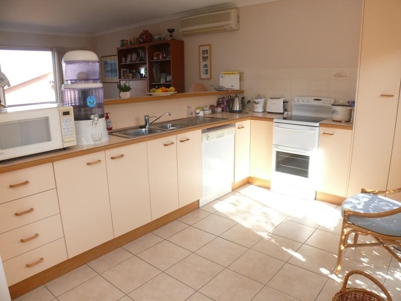 3/7 Berrambool Dr, Merimbula NSW 2548