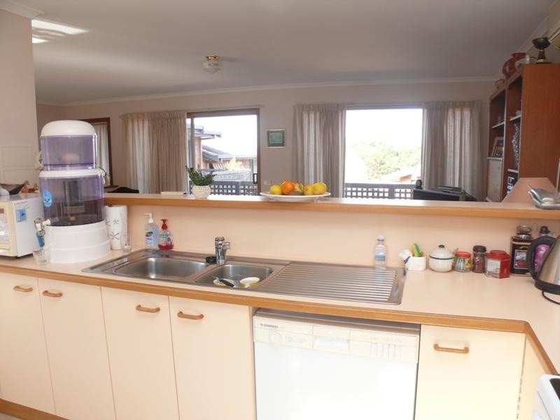 3/7 Berrambool Dr, Merimbula NSW 2548