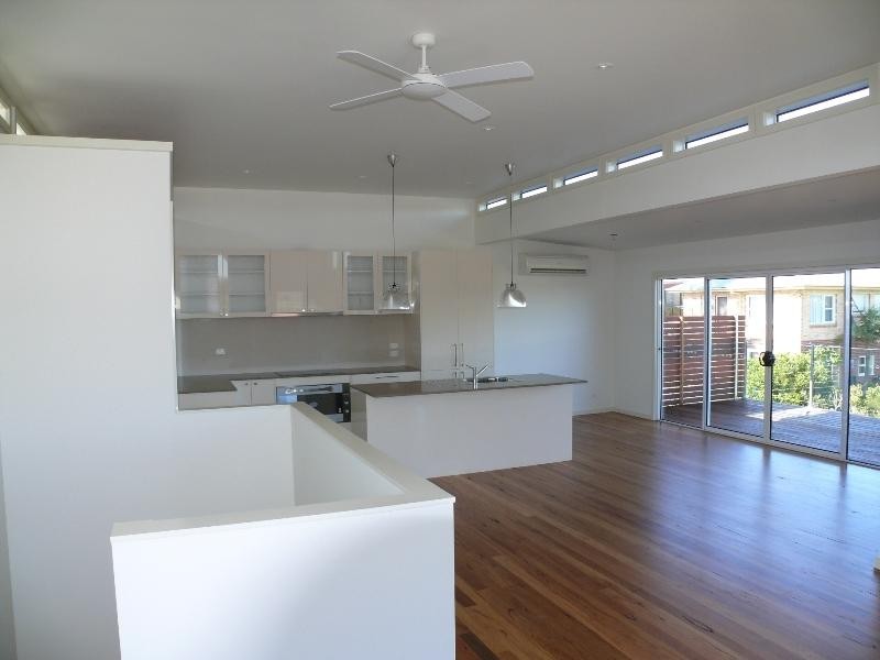 2/1 Apoona St, Merimbula NSW 2548