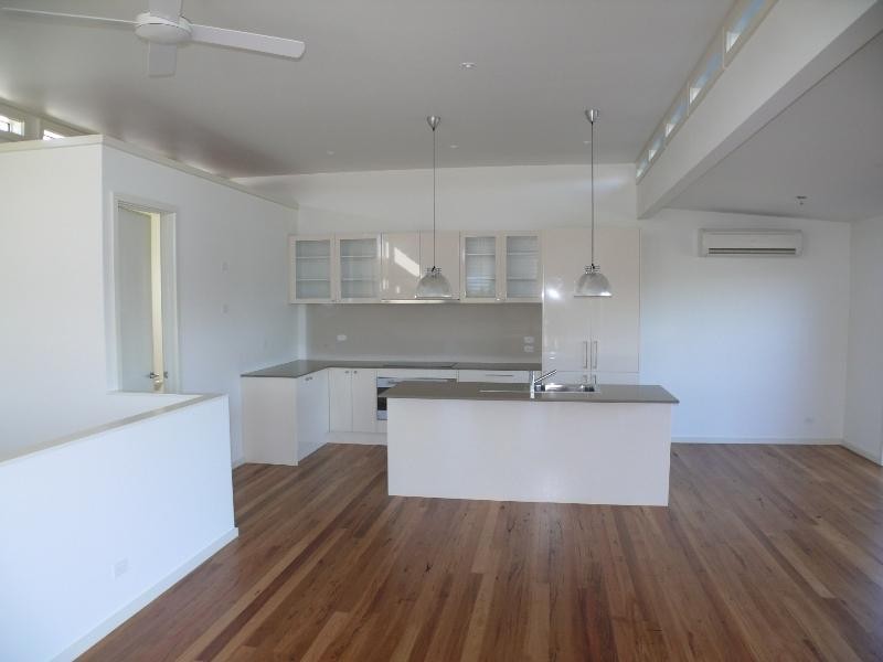 2/1 Apoona St, Merimbula NSW 2548
