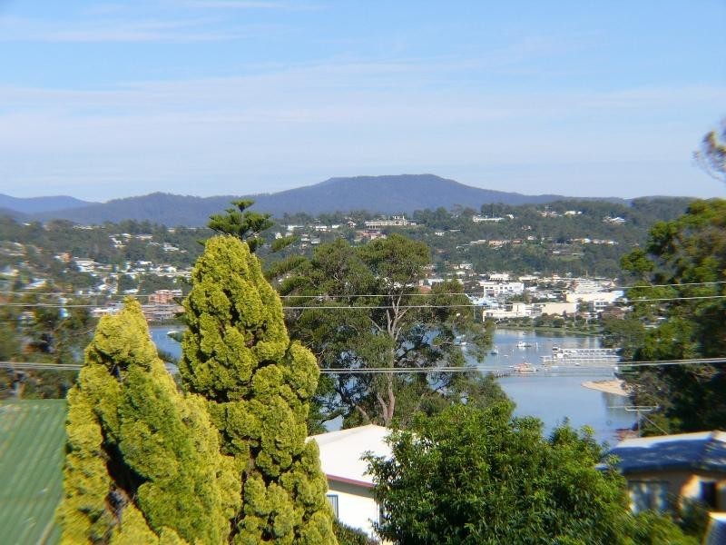 2/1 Apoona St, Merimbula NSW 2548