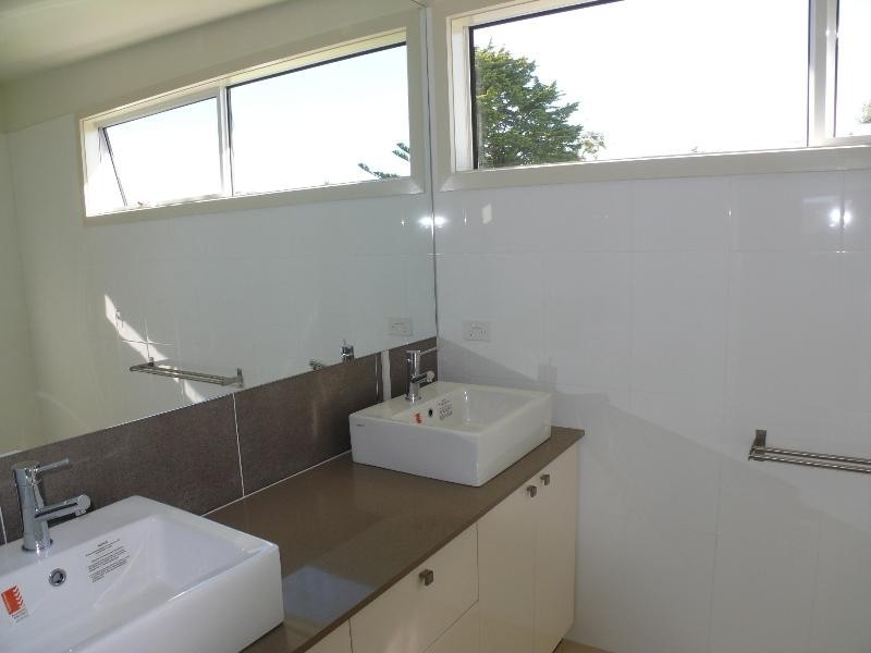 2/1 Apoona St, Merimbula NSW 2548
