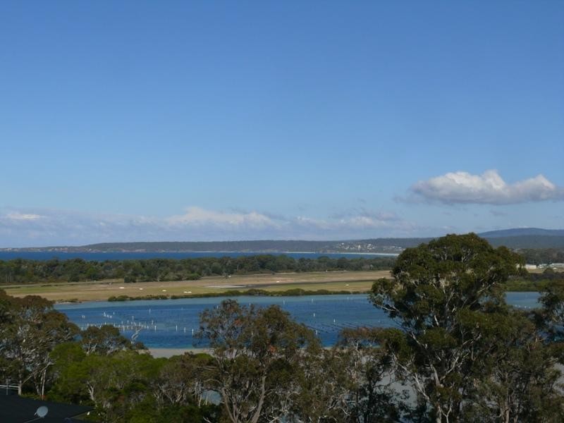 37 John Cl, Merimbula NSW 2548