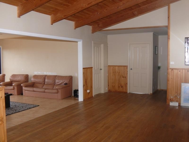 37 John Cl, Merimbula NSW 2548