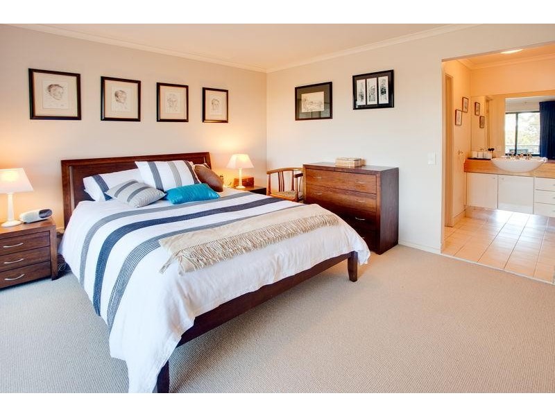 16a Collins St, Merimbula NSW 2548