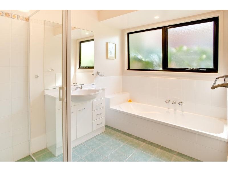 16a Collins St, Merimbula NSW 2548