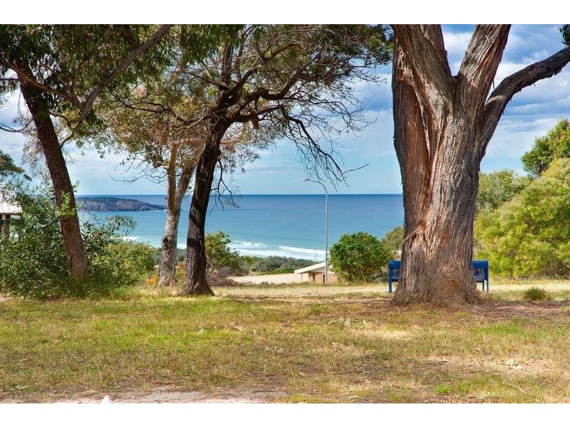 61 Surf  Cir, Tura Beach NSW 2548