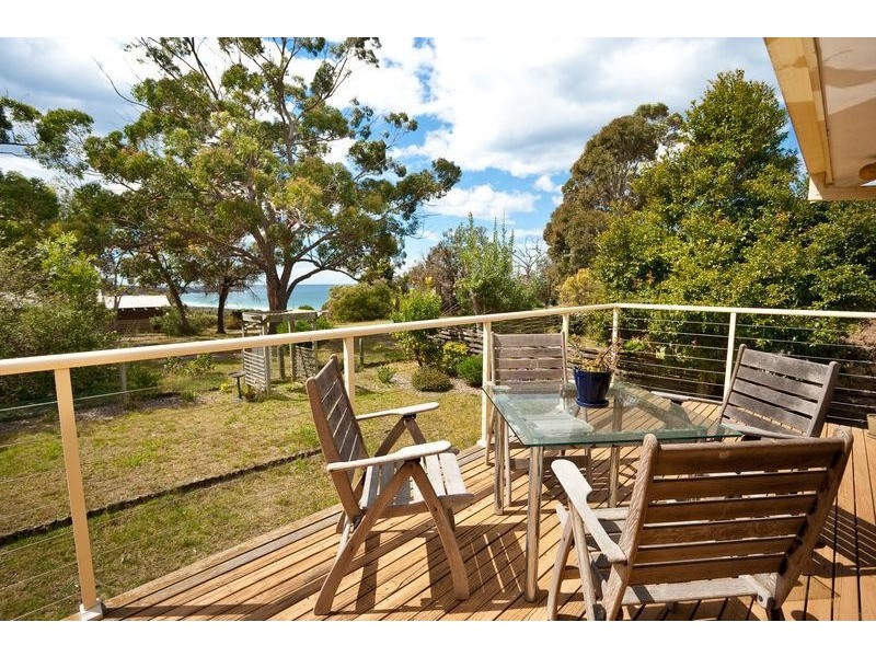 61 Surf  Cir, Tura Beach NSW 2548