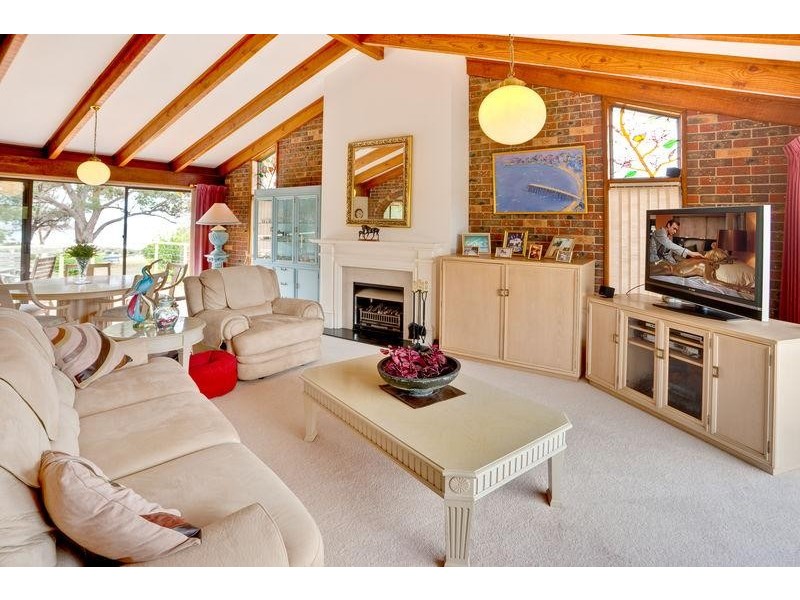 61 Surf  Cir, Tura Beach NSW 2548