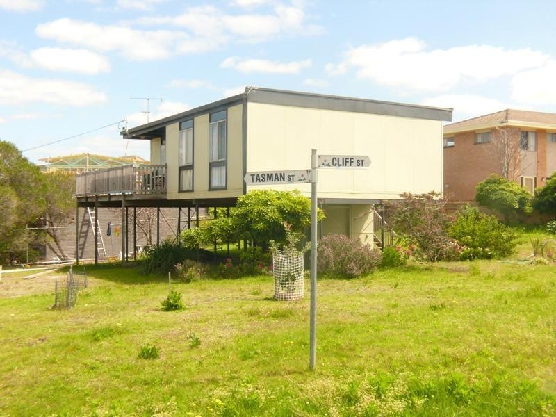 14 Tasman St, Merimbula NSW 2548