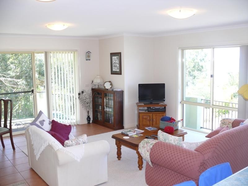 2/13 Lakewood Dr, Merimbula NSW 2548