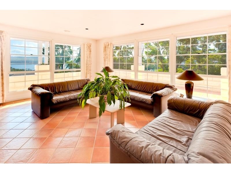 11 Teal Ct, Merimbula NSW 2548