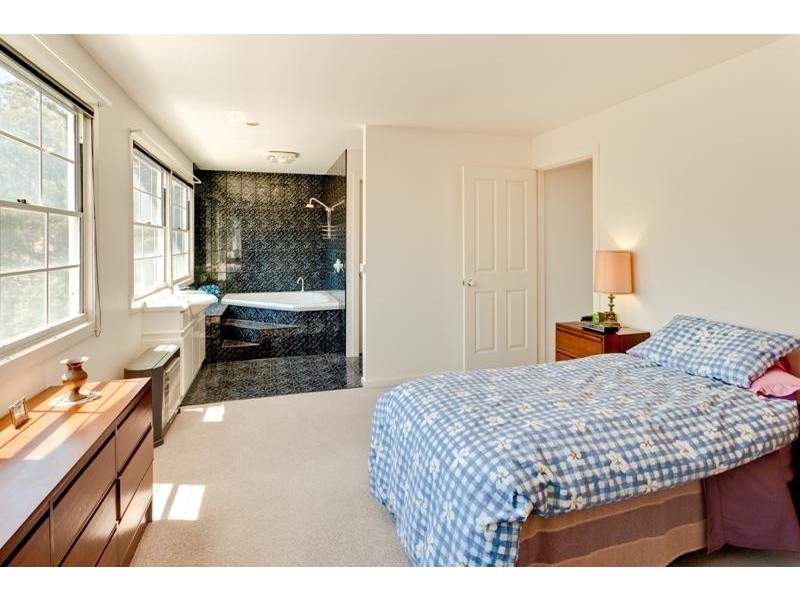 11 Teal Ct, Merimbula NSW 2548