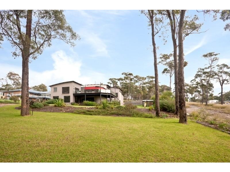 16 Kangaroo  Run, Tura Beach NSW 2548