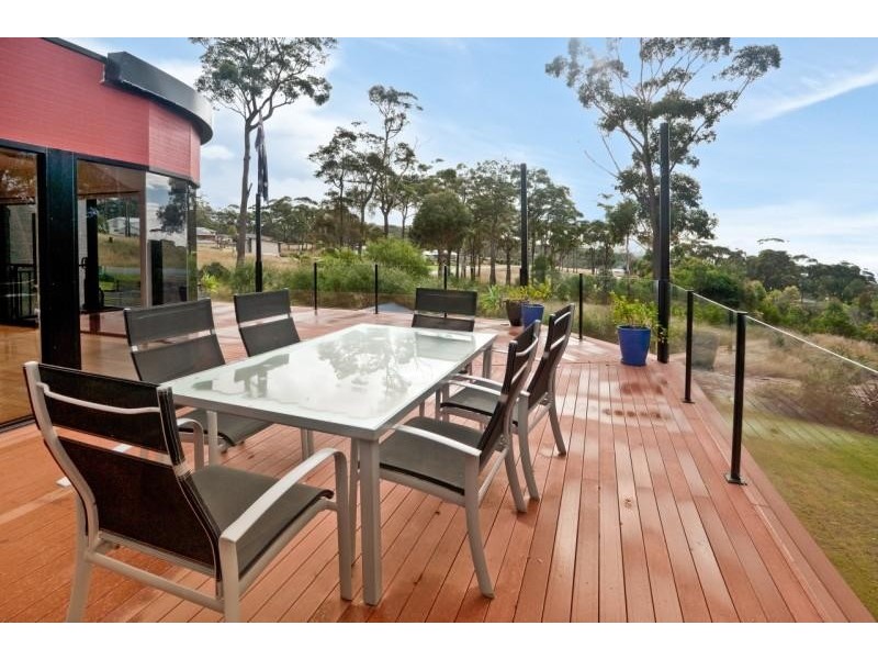 16 Kangaroo  Run, Tura Beach NSW 2548