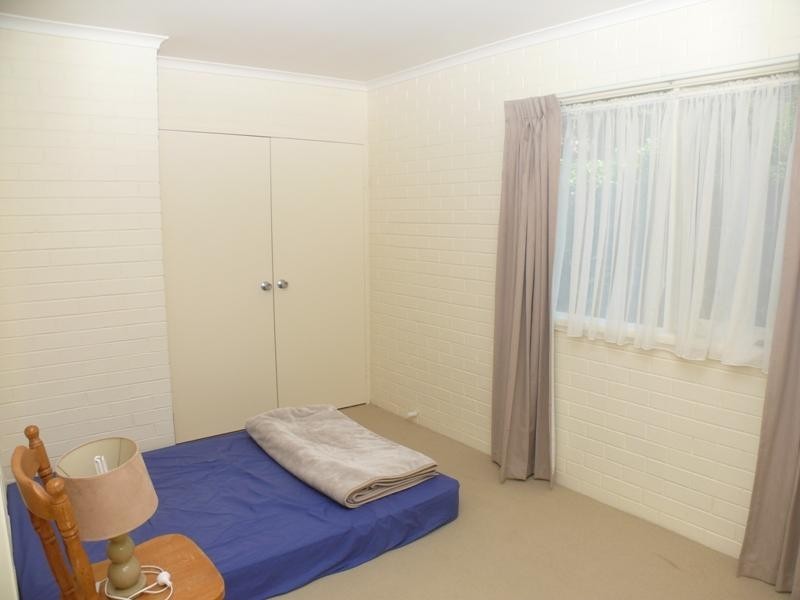 2/11 Kyeamba St, Merimbula NSW 2548