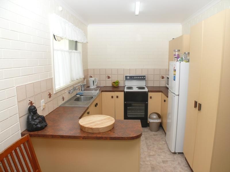 2/11 Kyeamba St, Merimbula NSW 2548