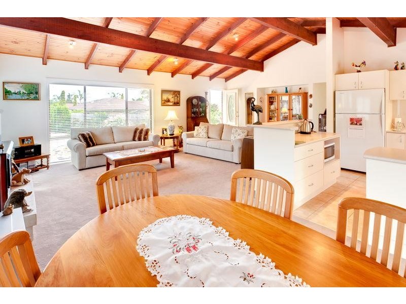 11 Hakea  Pl, Tura Beach NSW 2548