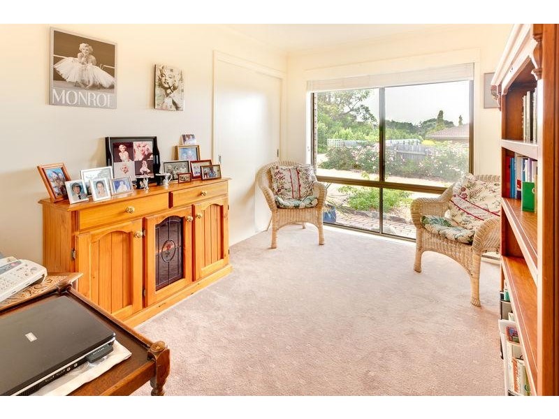 11 Hakea  Pl, Tura Beach NSW 2548