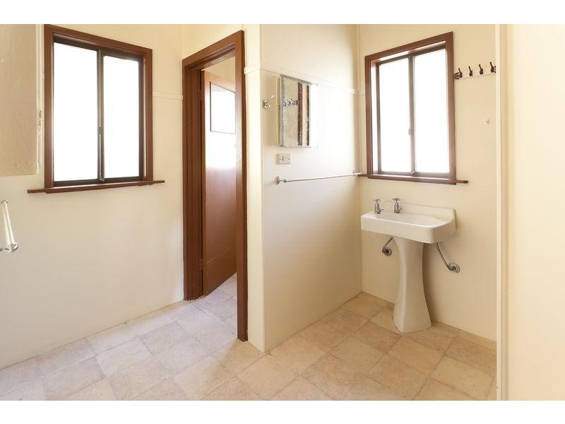 54 Lakeview  Ave, Merimbula NSW 2548