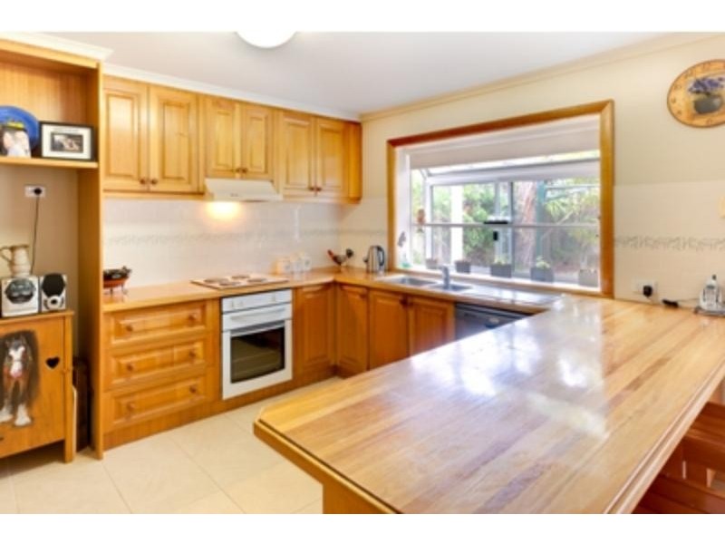 32 Pacific Way, Tura Beach NSW 2548