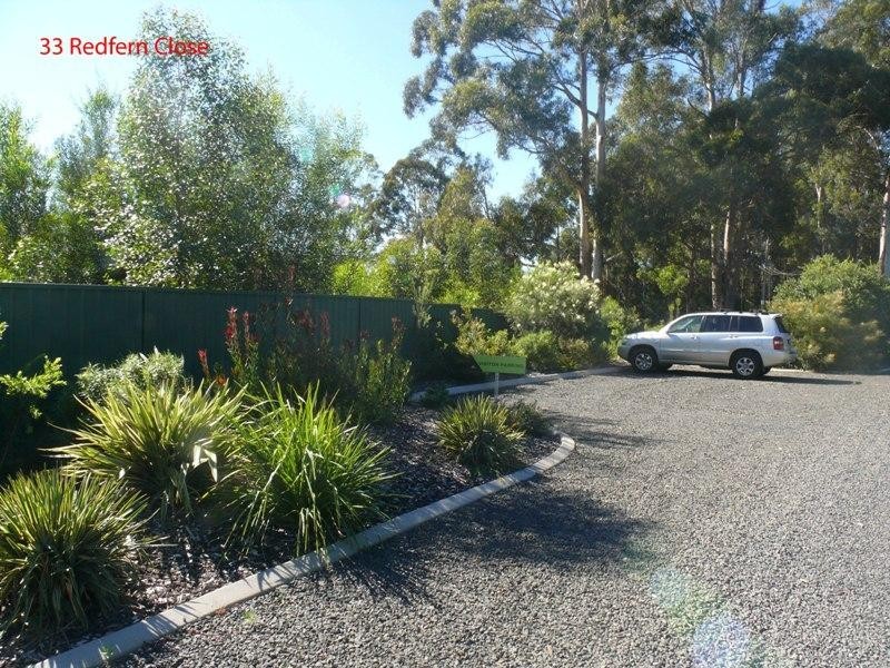 33 & 35 Redfern Cl, South Pambula NSW 2549