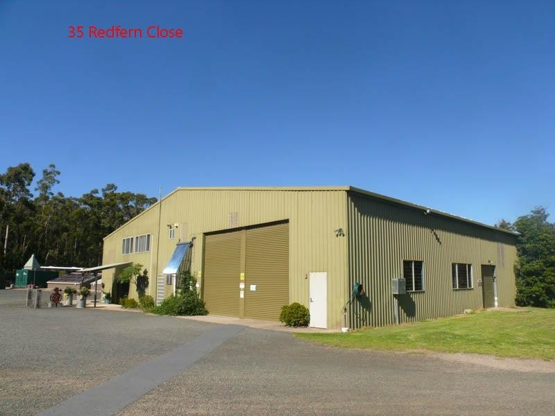 33 & 35 Redfern Cl, South Pambula NSW 2549