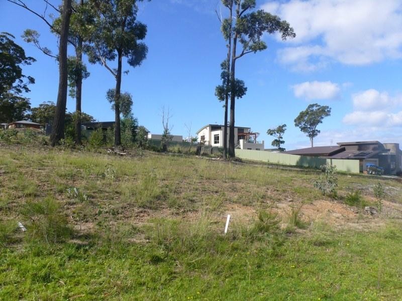 40 The Crest 0, Merimbula NSW 2548