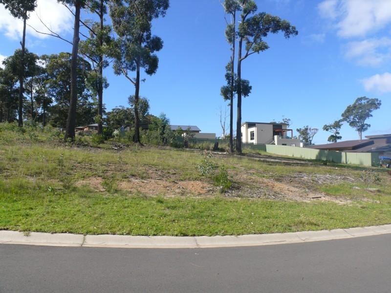 40 The Crest 0, Merimbula NSW 2548
