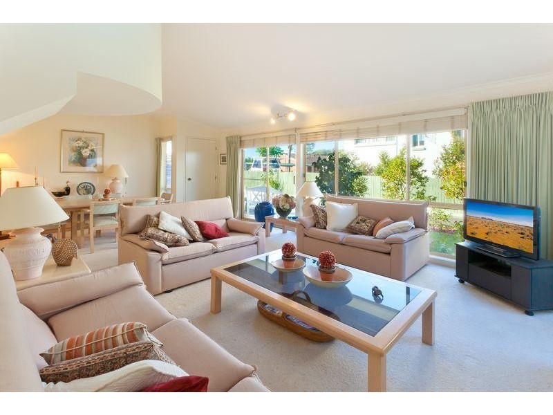 2/65 Main  St, Merimbula NSW 2548