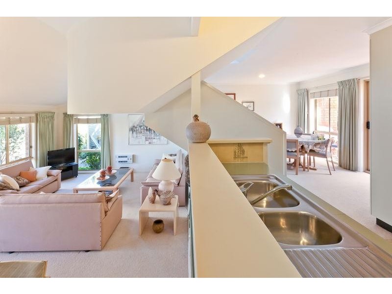 2/65 Main  St, Merimbula NSW 2548