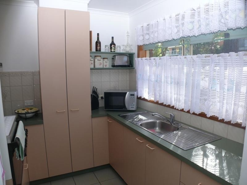 48 Surf  Cir, Tura Beach NSW 2548