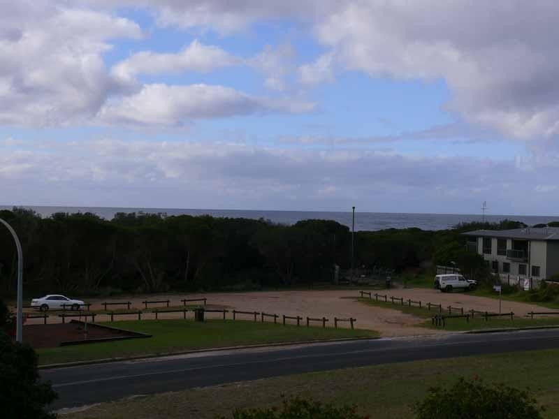 1/1 Surf Cir, Tura Beach NSW 2548