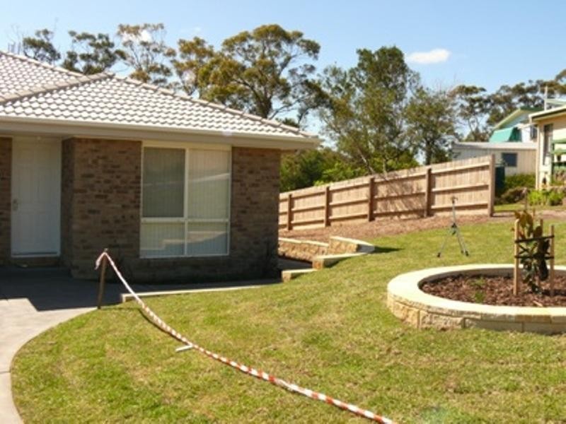 4 Warn Cl, Merimbula NSW 2548