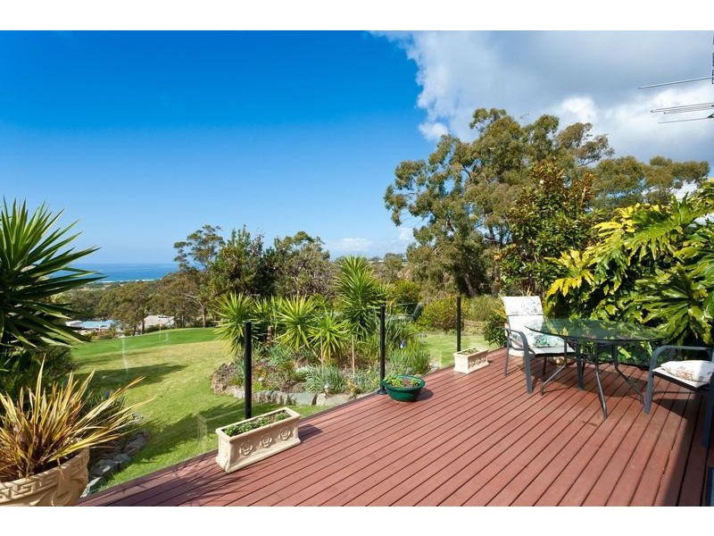 10 Mackillop  Ct, Tura Beach NSW 2548